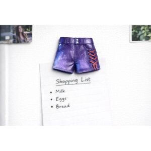 Lilla Shorts Kjøleskapsmagnet med Rosa Snøring